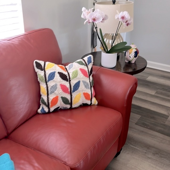 CROCHET PILLOW - Picture 5 of 6